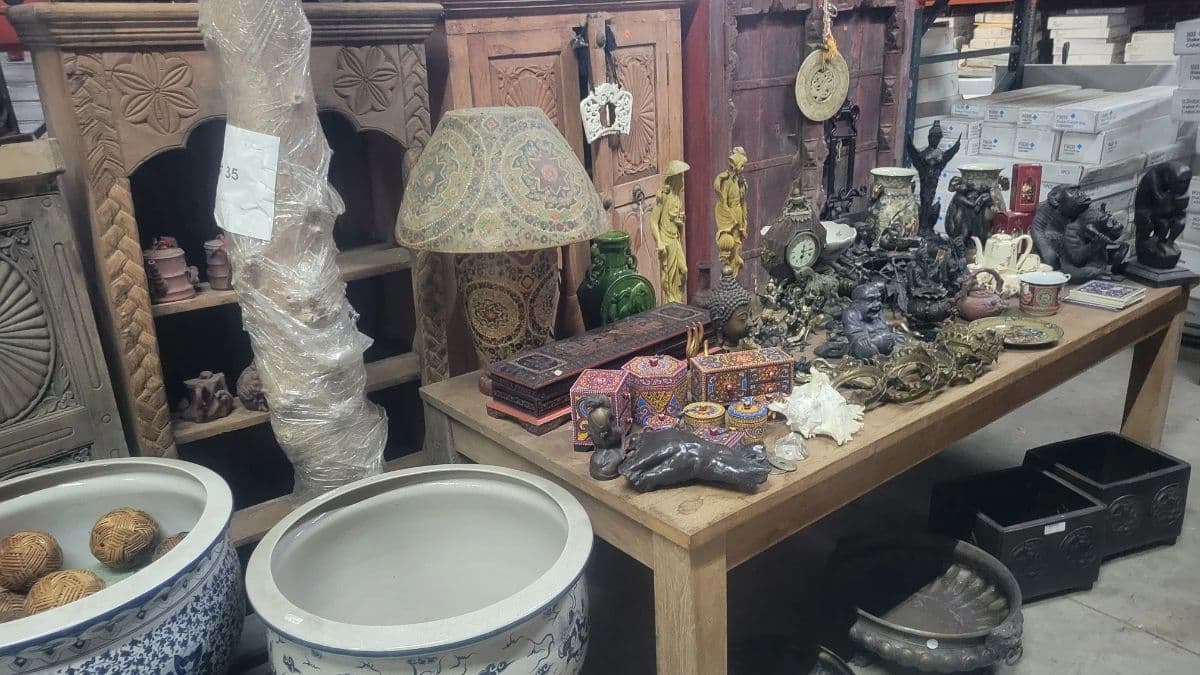 Asian art and accessories photo 5
