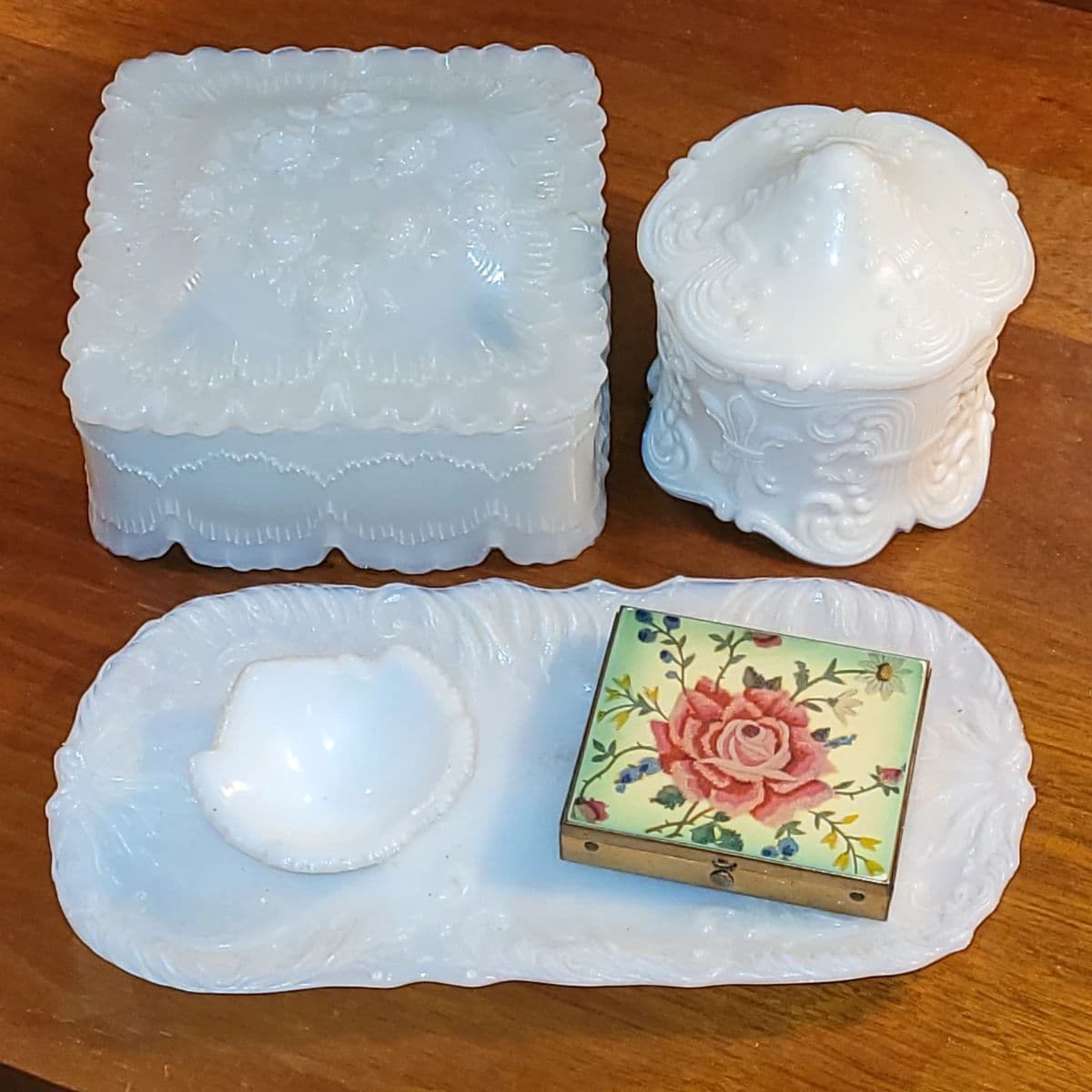 Doylestown Antique & Collectible 3-Day Estate Sale photo 9