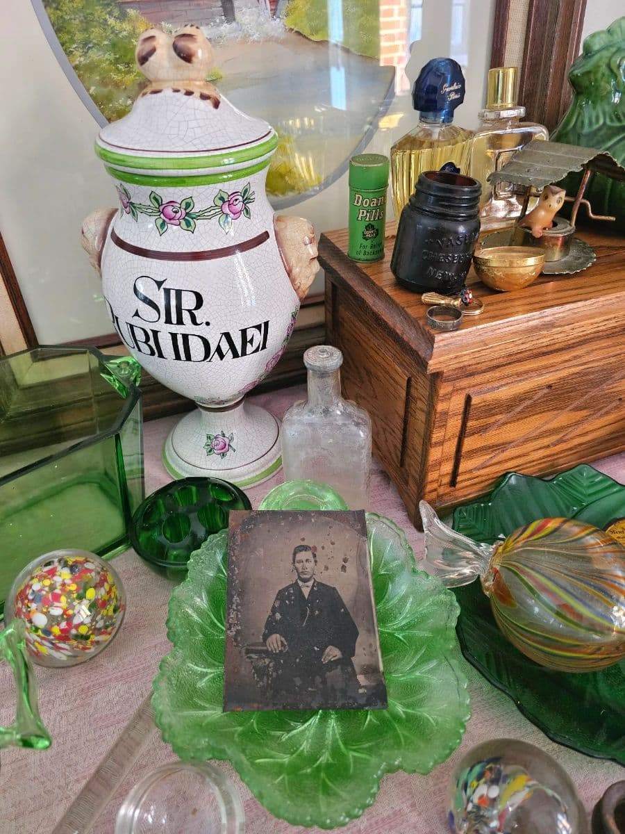SALE BY HOLLY TAG SALE! TIFFANY JEWELRY & STERLING, HOOSIER CABINET, URANIUM GLASS, ALBUMS & MORE photo 1