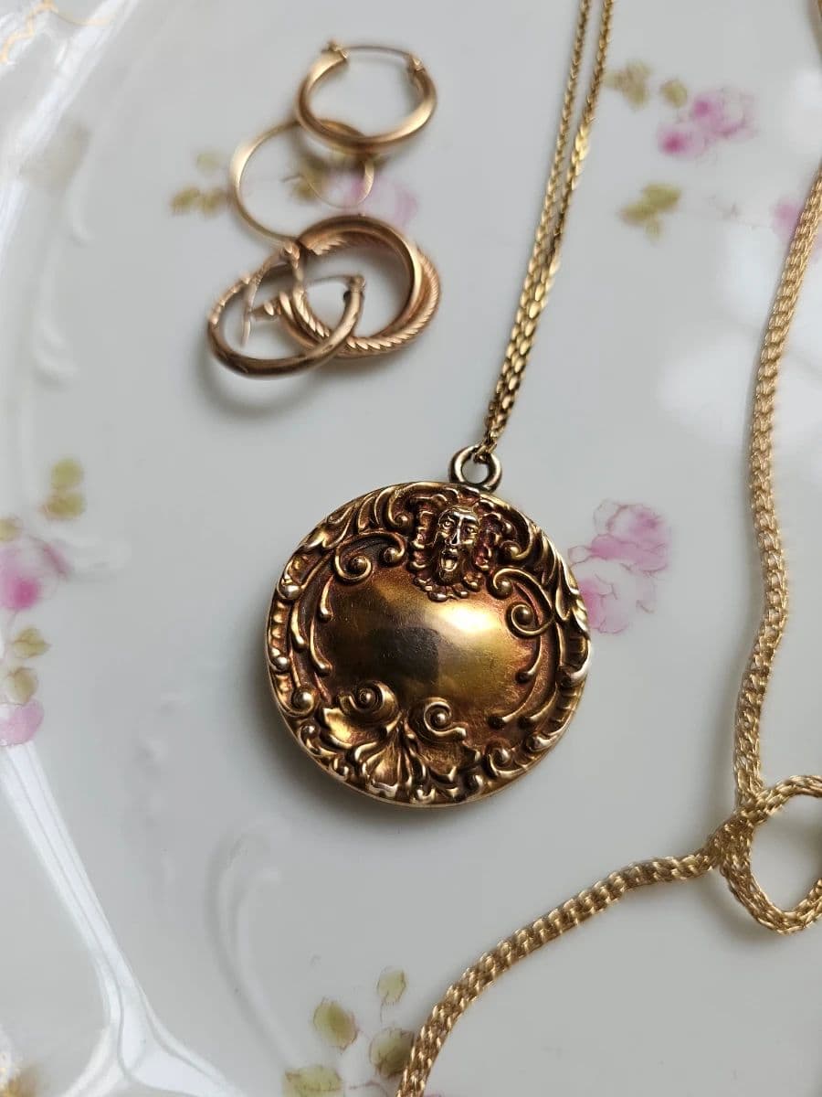 SALE BY HOLLY TAG SALE! TIFFANY JEWELRY & STERLING, HOOSIER CABINET, URANIUM GLASS, ALBUMS & MORE photo 12
