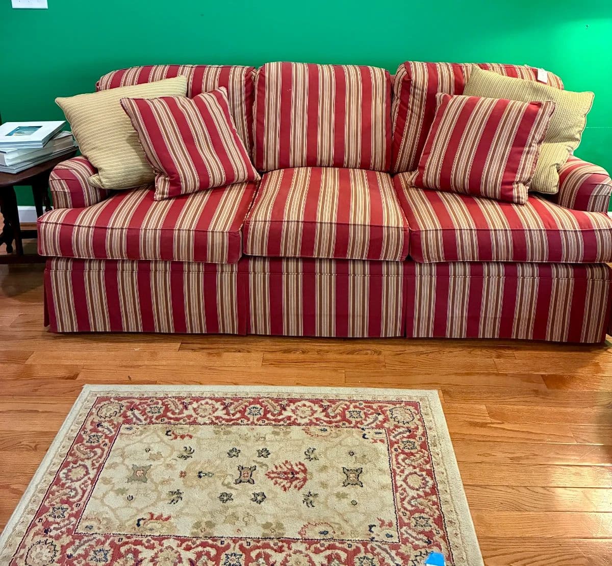 Fantastic Blue Moon: Furniture, Decor, Rugs, Purses, Clothing, Jewelry, Kitchen, Tools photo 1