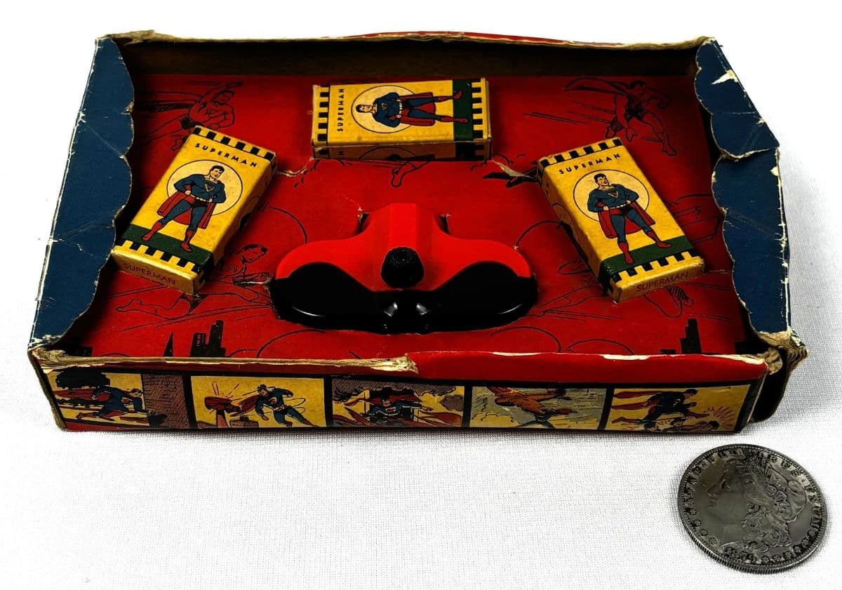 ANTIQUES AND COLLECTIBLES ONLINE AUCTION photo 1