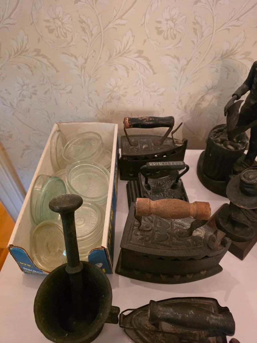 Wood Avenue Old North End Estate Sale photo 8