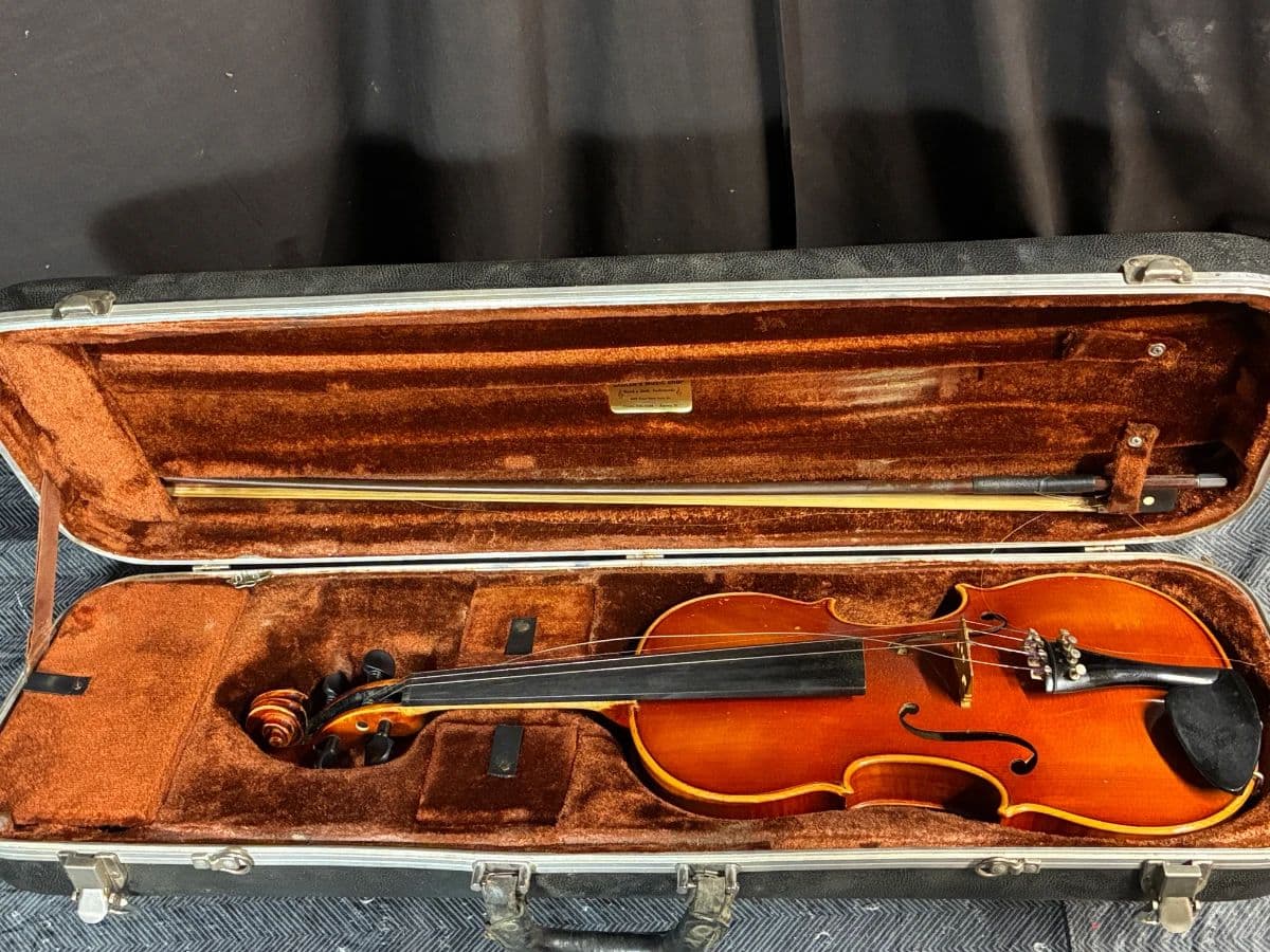 Antiques & Collectibles Auction photo 2