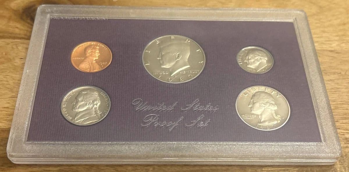 Coin Collector Auction Rnd 6 photo 1