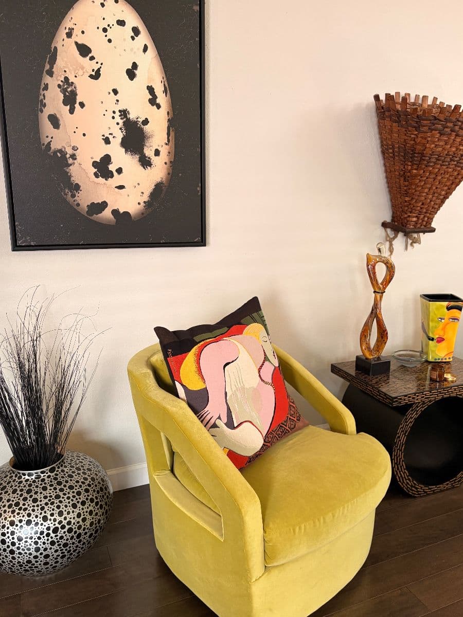 LANN Estate Sales - High End Boutique Sale photo 12