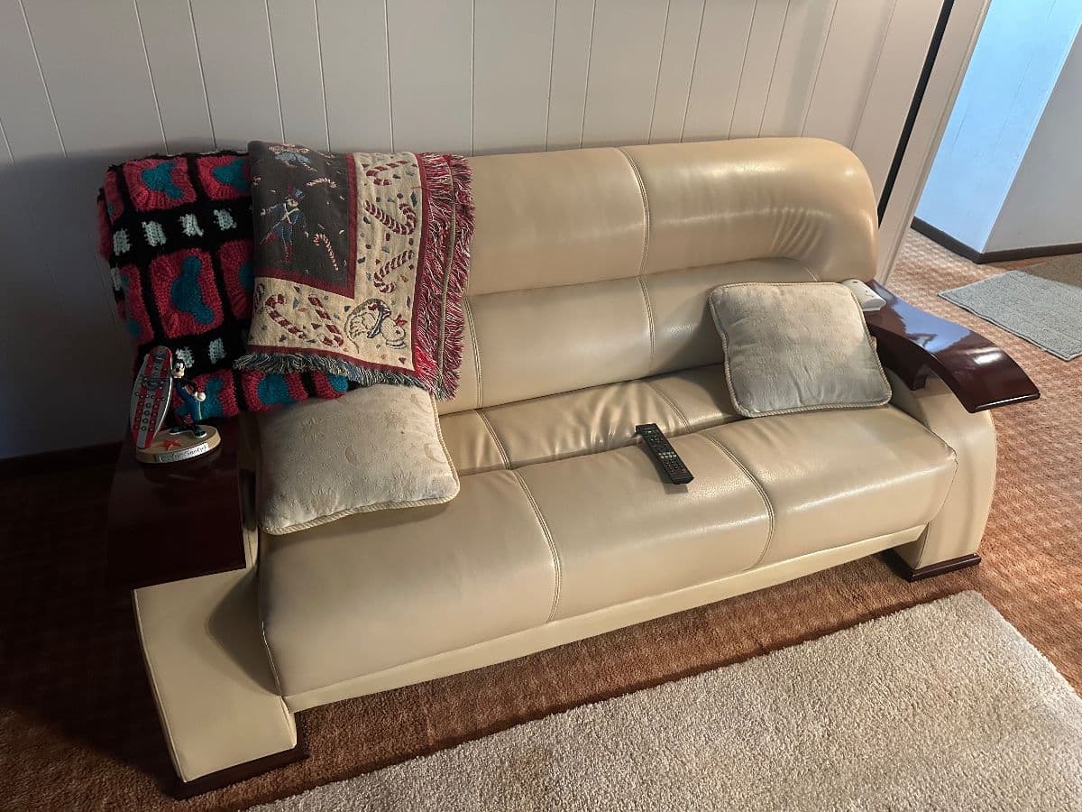 Merchant Traders-FULL HOUSE-Man Cave, Great Furniture, Advertising, Christmas, Disney. Darien photo 9