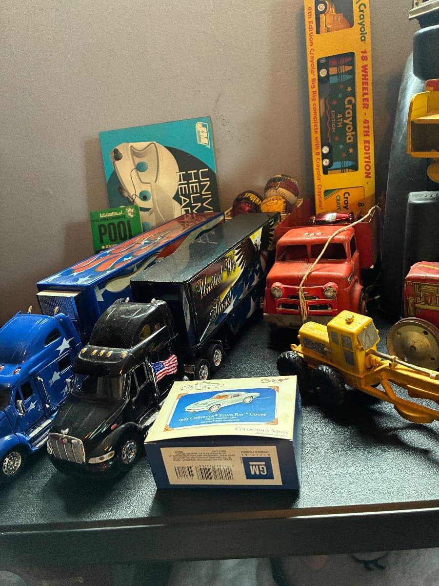 Tools, Toys, & Collectibles In Independence! photo 7