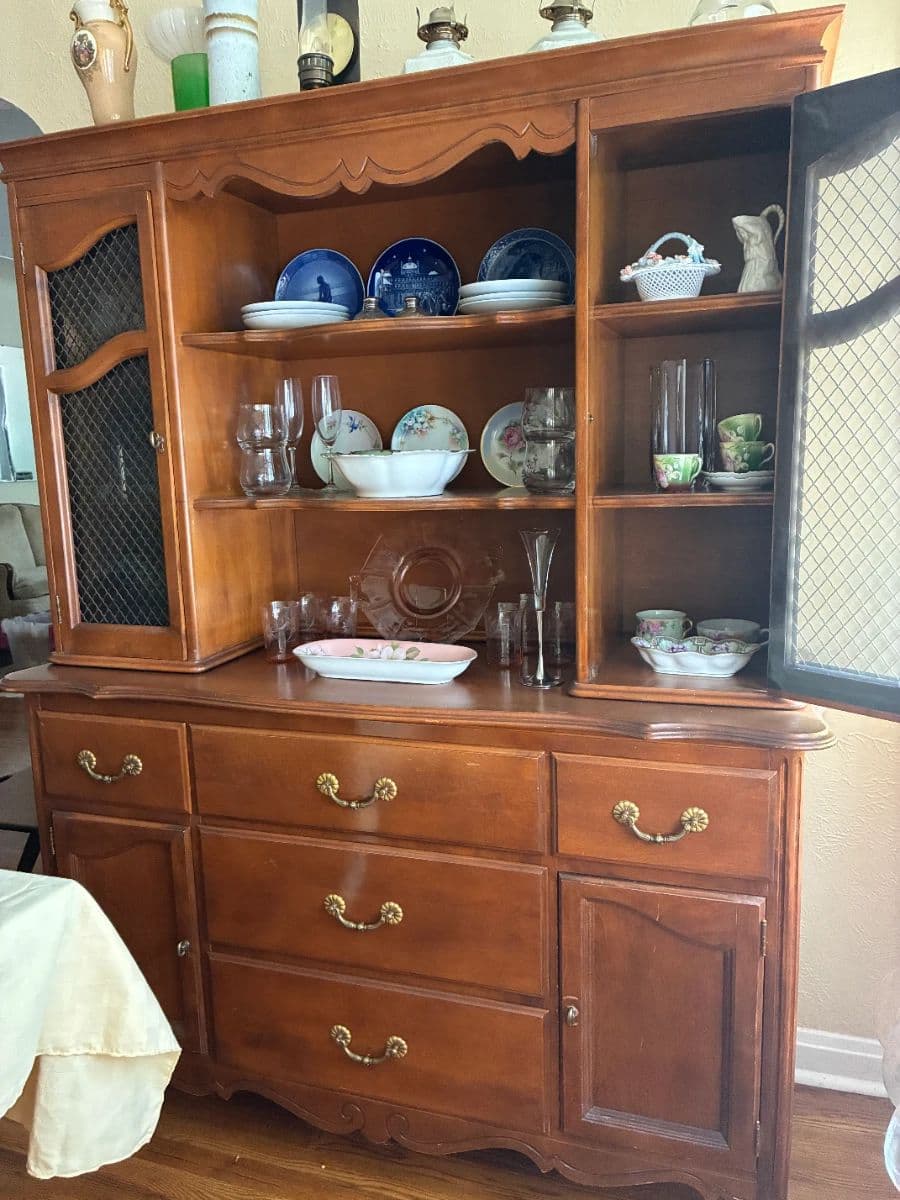 70 YEARS WITH LOTS OF MID CENTURY TREASURES photo 7