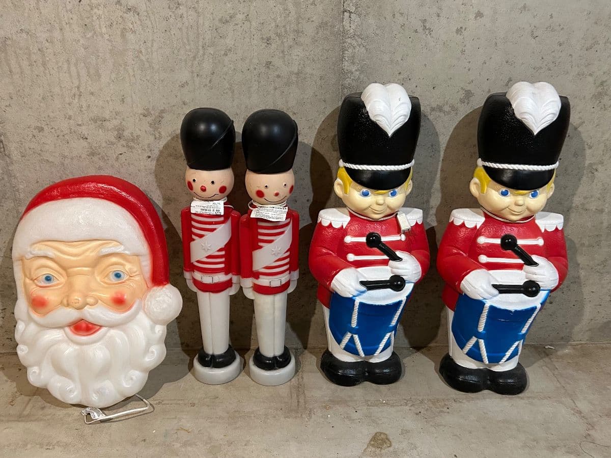 New Dates! Chesterton Estate Sale! The Ageless Treasure! photo 1