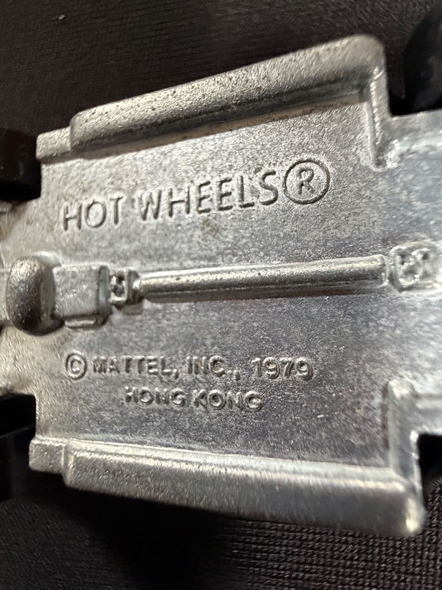 Currency, Silver, Furniture, Household, Gun Accessories and More photo 3